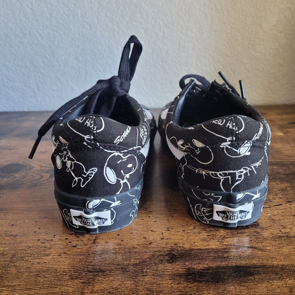 Vans Old Skool x Peanuts Snoopy Black Canvas Mens Shoes Size 7.5 Men Women 9 Euc - Picture 4 of 11